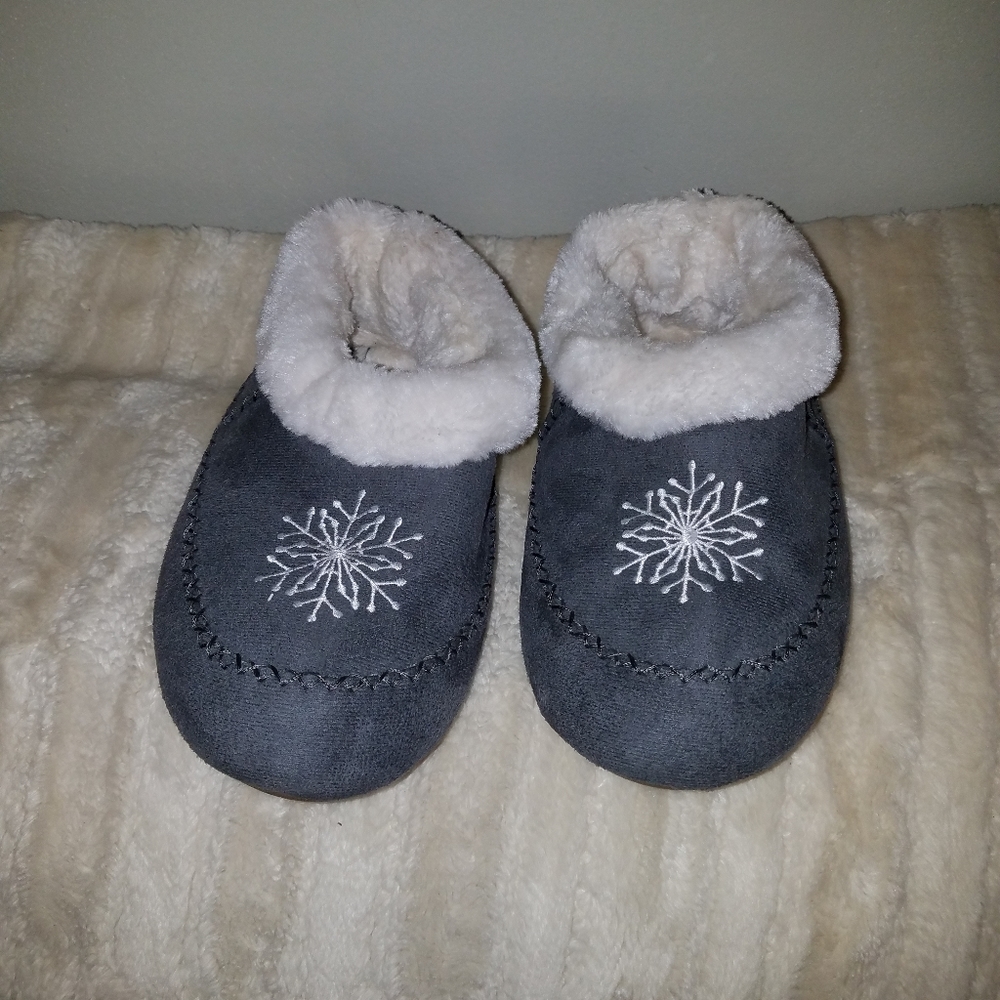 Comfort View slippers size 7-8